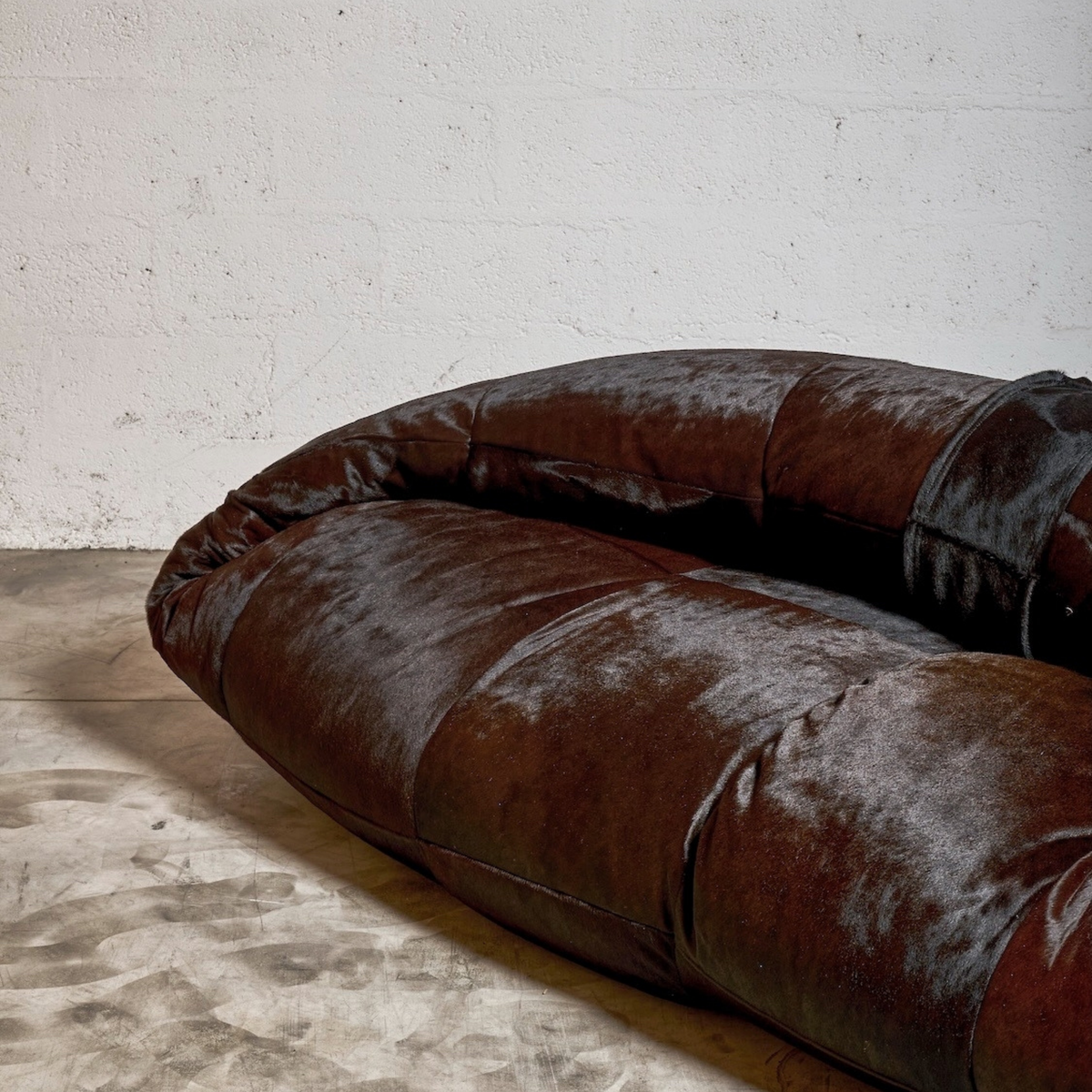 Croissant sofa